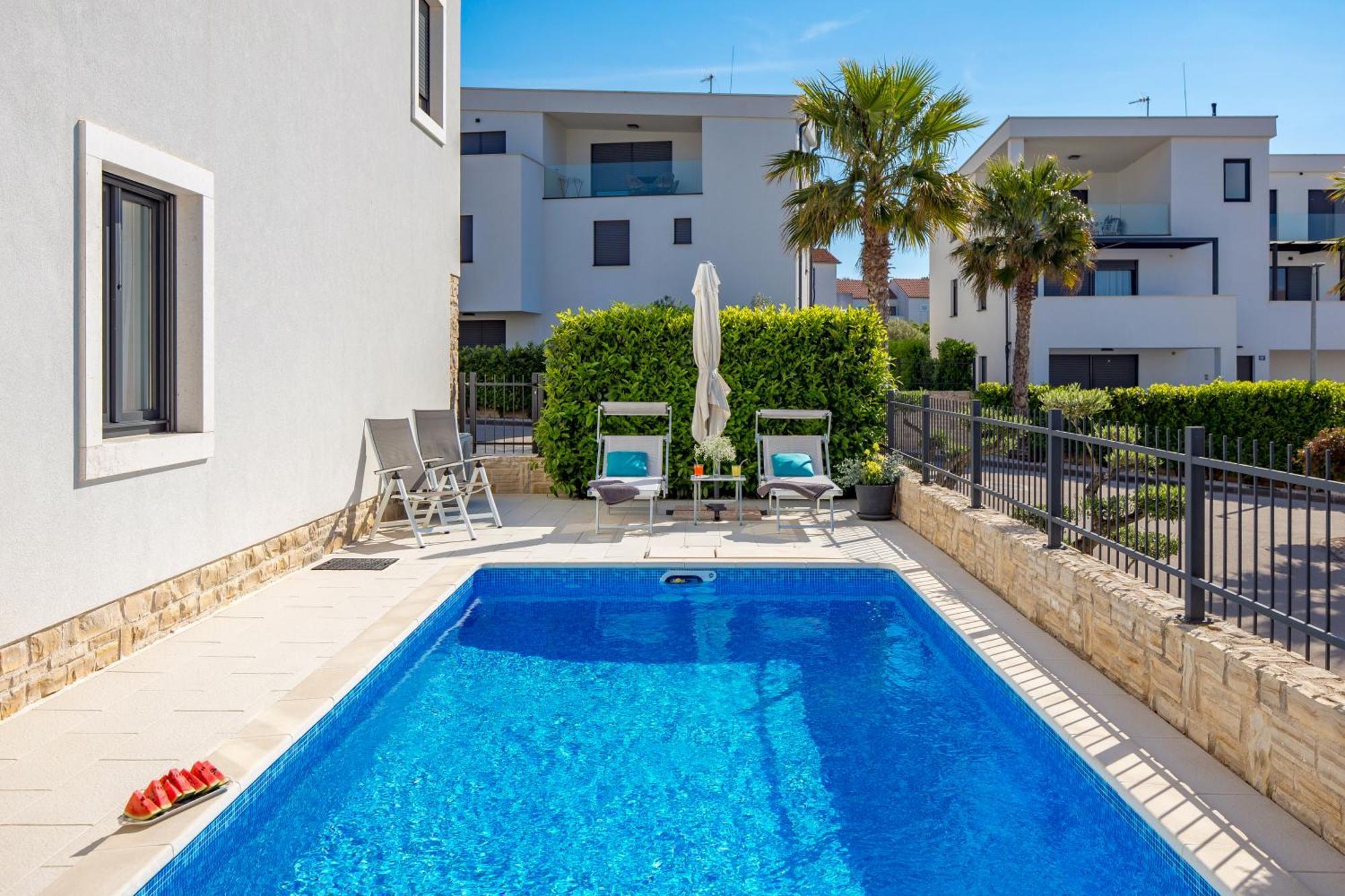 Luxury Apartment Hyperion With Private Pool And Garden Murter Zewnętrze zdjęcie