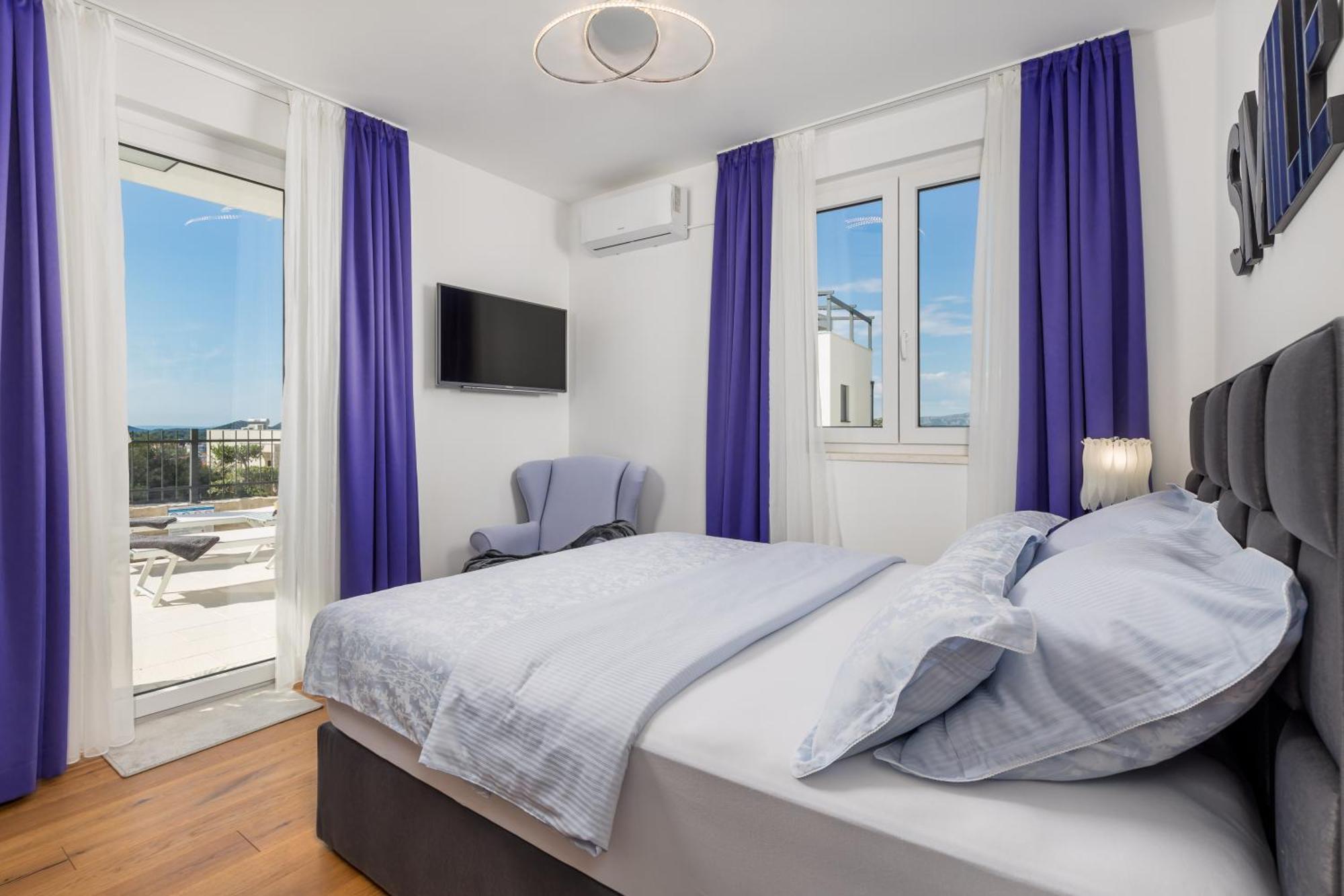 Luxury Apartment Hyperion With Private Pool And Garden Murter Zewnętrze zdjęcie