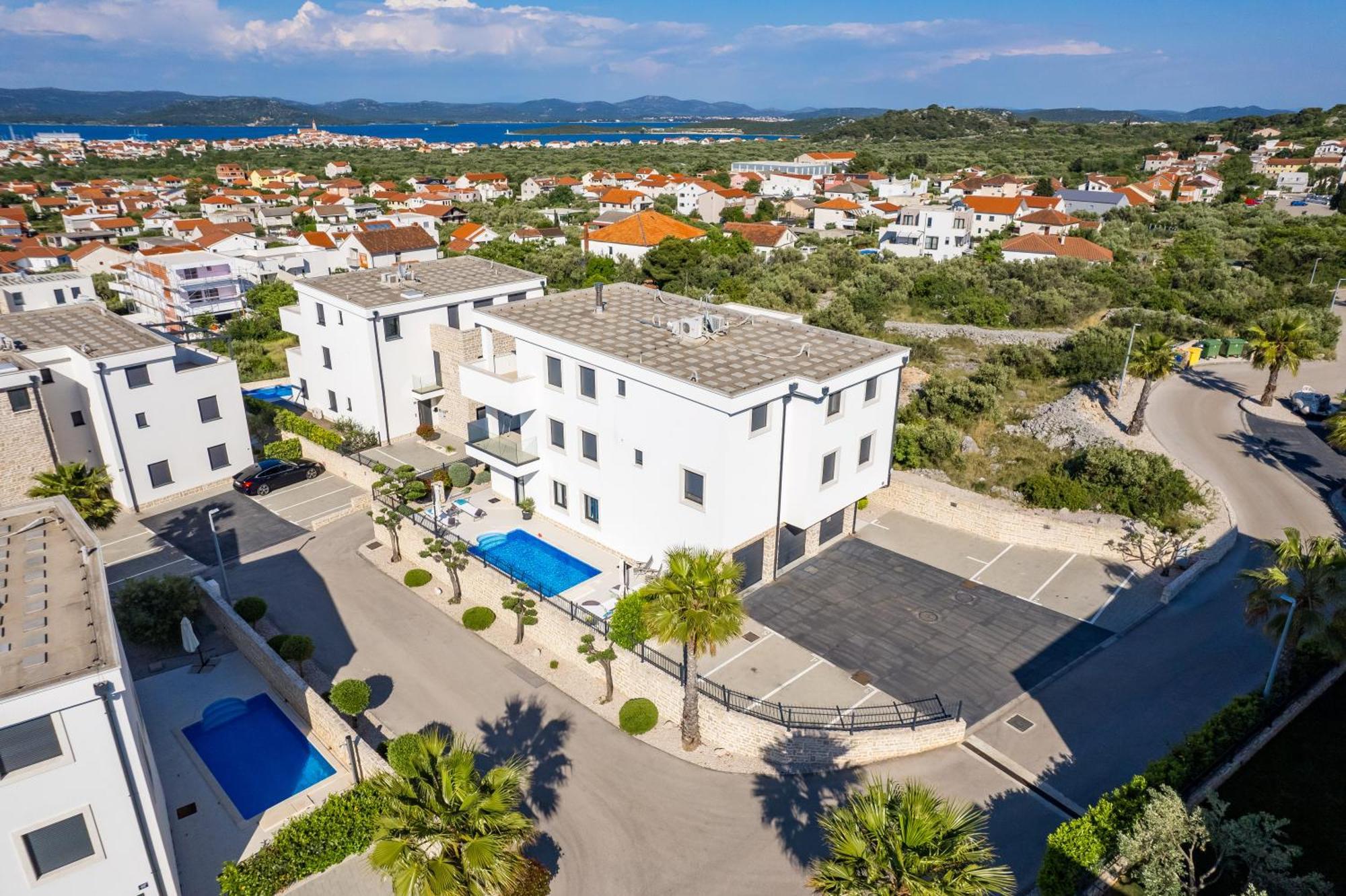 Luxury Apartment Hyperion With Private Pool And Garden Murter Zewnętrze zdjęcie
