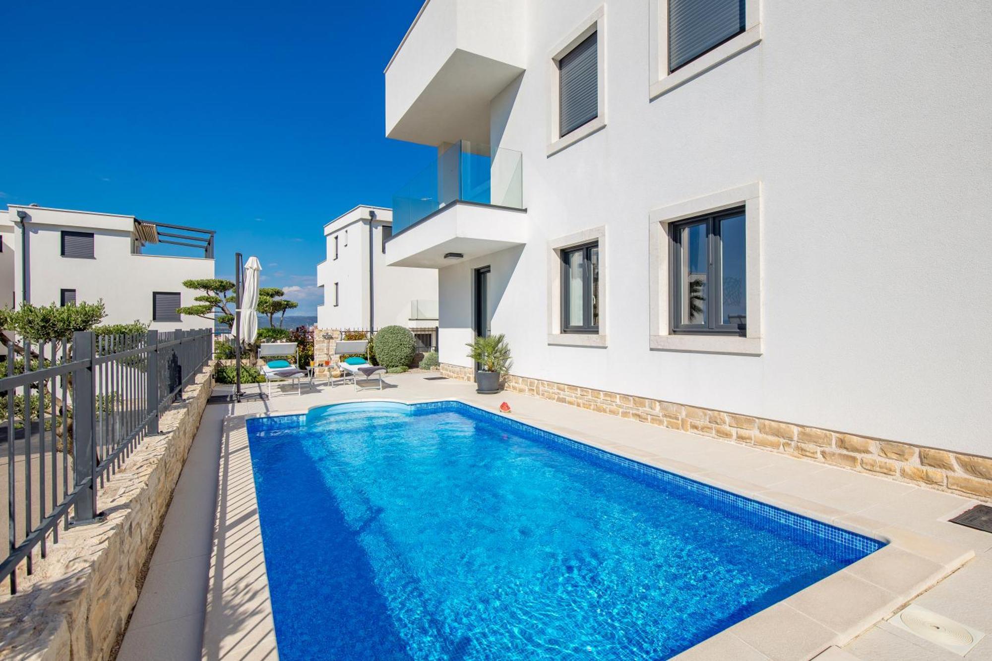Luxury Apartment Hyperion With Private Pool And Garden Murter Zewnętrze zdjęcie