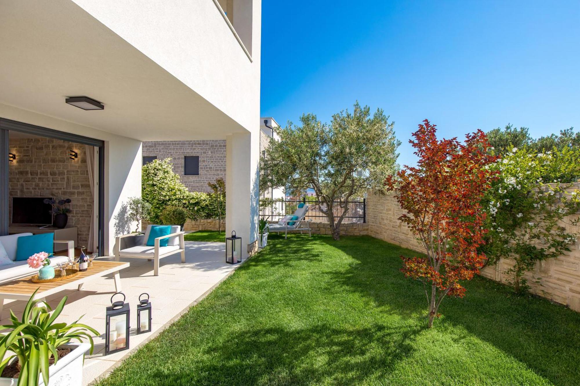 Luxury Apartment Hyperion With Private Pool And Garden Murter Zewnętrze zdjęcie